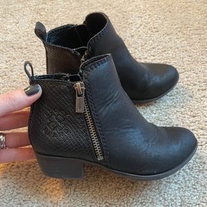 Kids Lucky Brand Black Booties (C11)